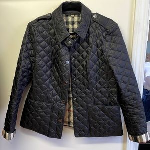 Burberry Women’s black quilted jacket